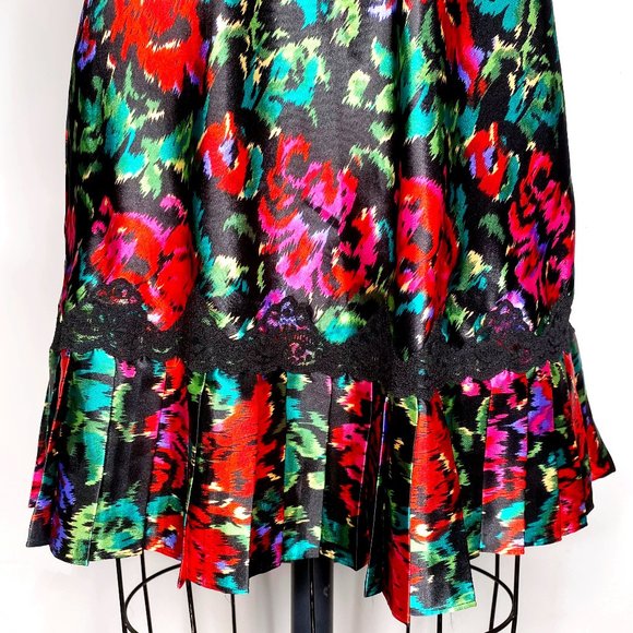 Vintage Gold Label Victoria's Secret Abstract Floral Pattern Satin + Lace Nighty - Picture 3 of 6